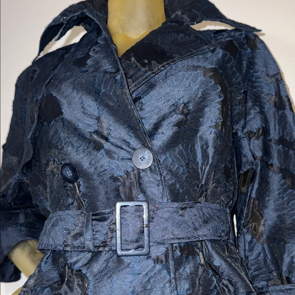 Emporio Armani evening trench coat. - Picture 3 of 5